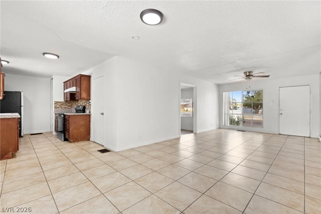 2909 Merritt, Las Vegas, NV 89102
