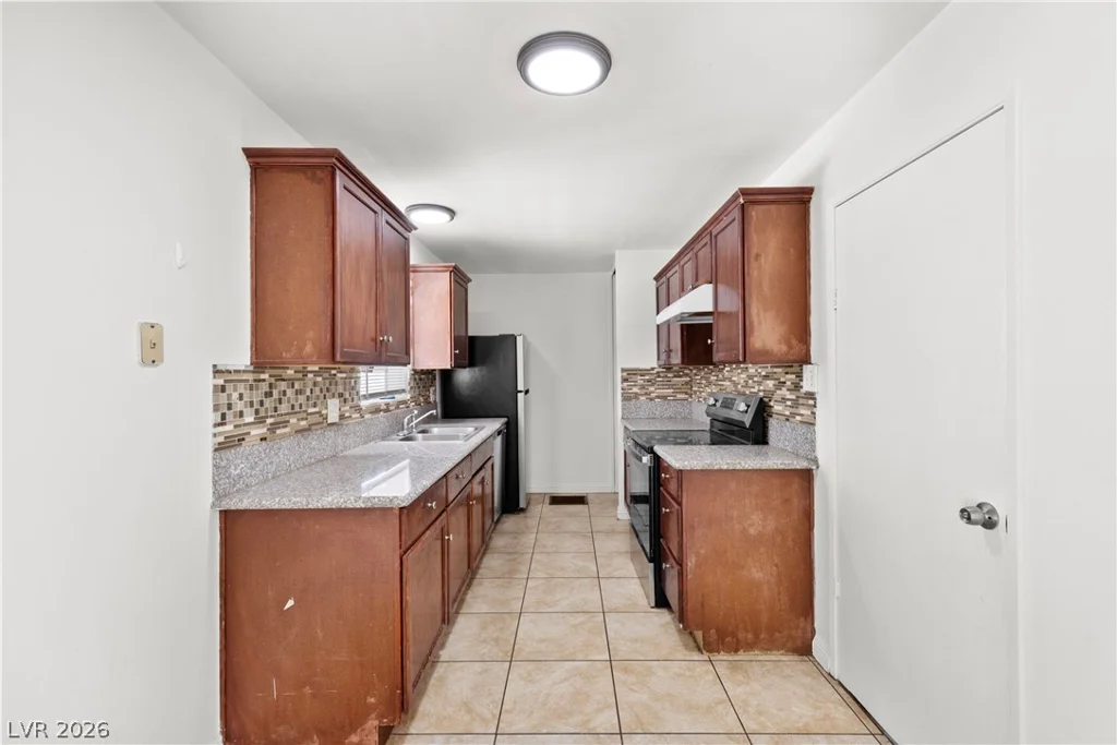 2909 Merritt, Las Vegas, NV 89102