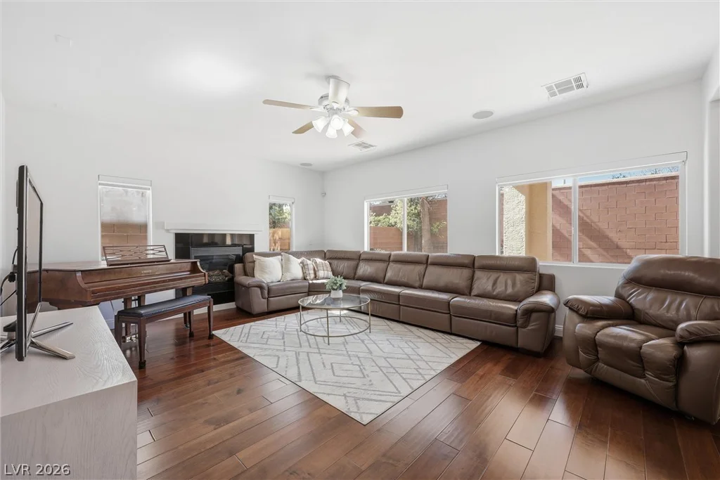 1073 Oak Fair, Las Vegas, NV 89138