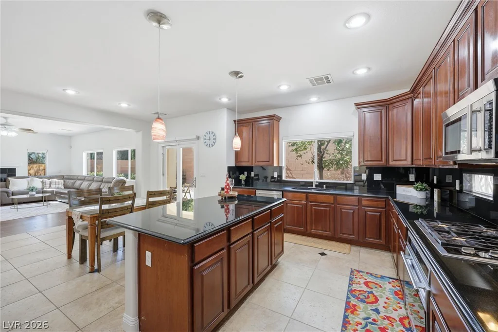 1073 Oak Fair, Las Vegas, NV 89138