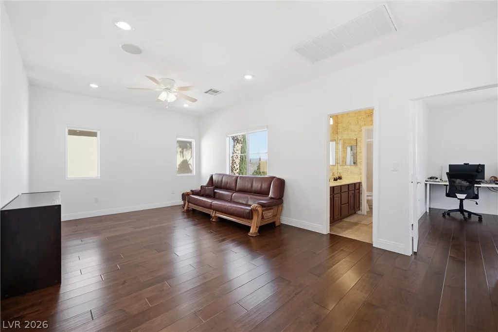1073 Oak Fair, Las Vegas, NV 89138