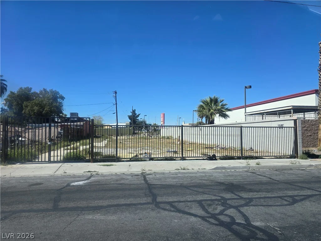 1903 Roosevelt, North Las Vegas, NV 89030