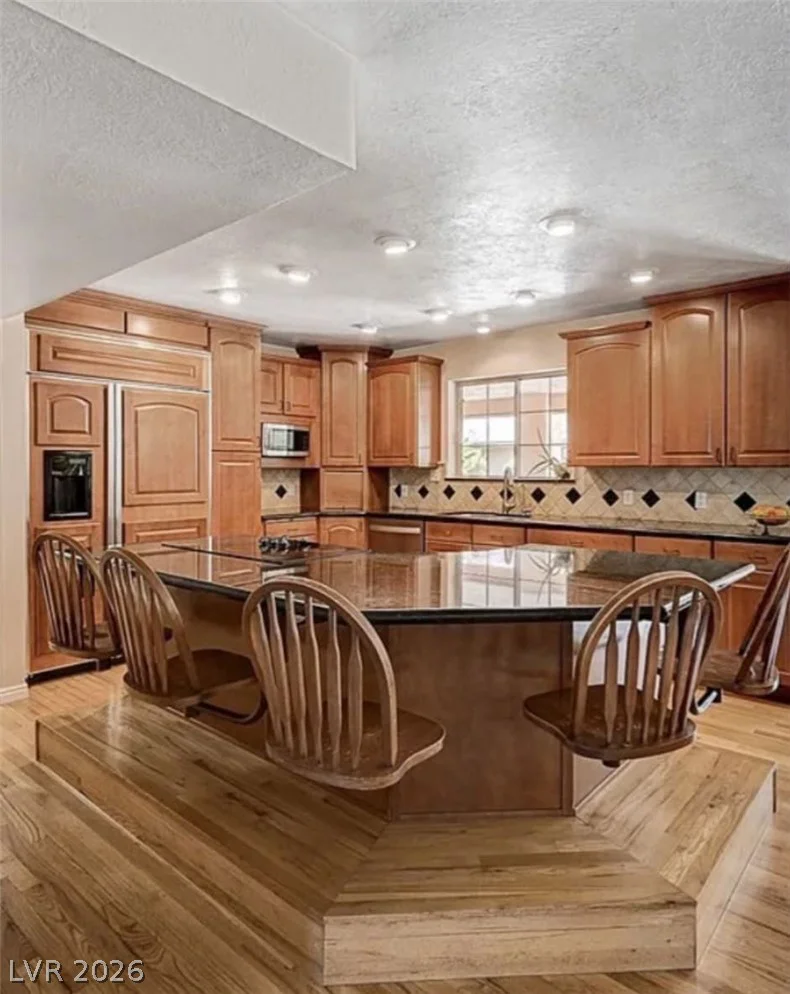 548 Radwick, Las Vegas, NV 89110