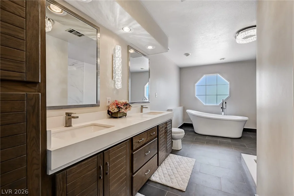 548 Radwick, Las Vegas, NV 89110