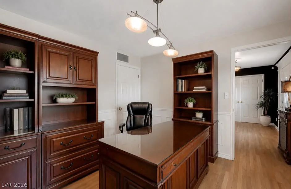 548 Radwick, Las Vegas, NV 89110