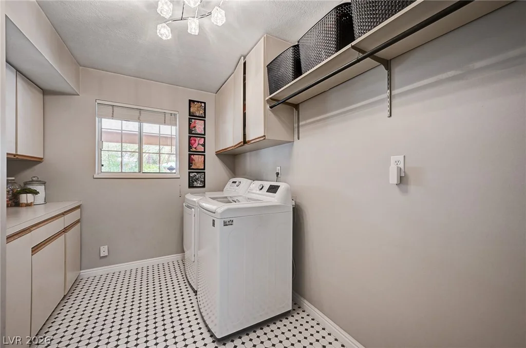 548 Radwick, Las Vegas, NV 89110