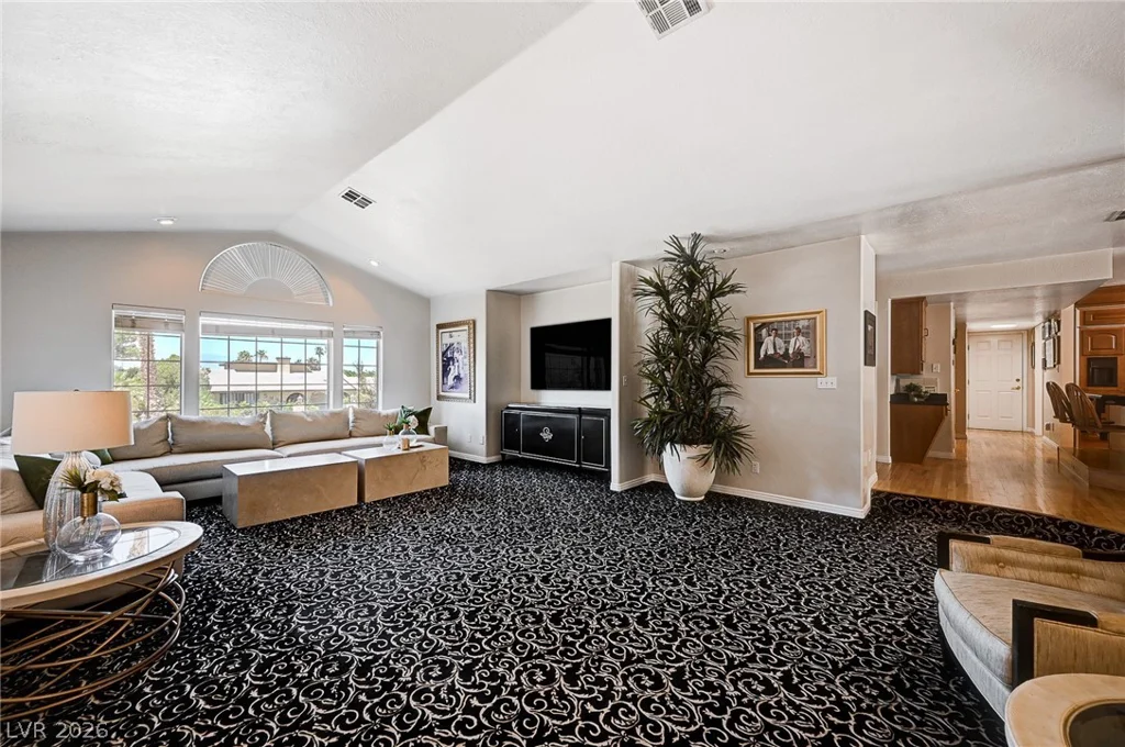 548 Radwick, Las Vegas, NV 89110