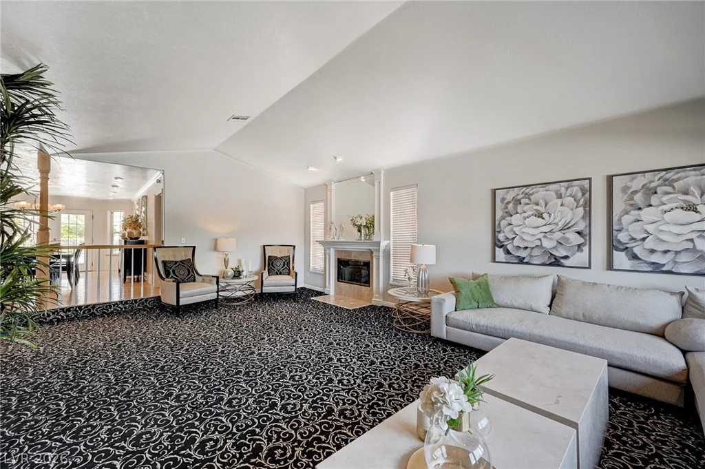 548 Radwick, Las Vegas, NV 89110