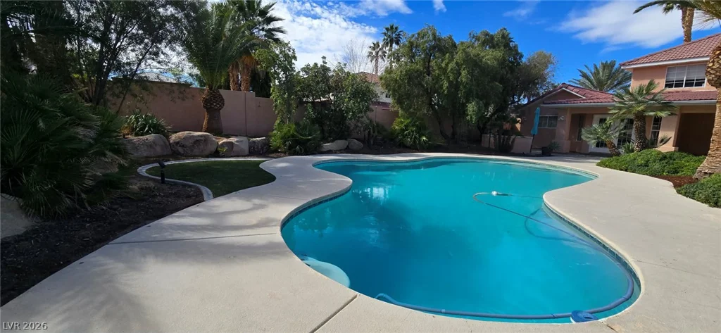 548 Radwick, Las Vegas, NV 89110