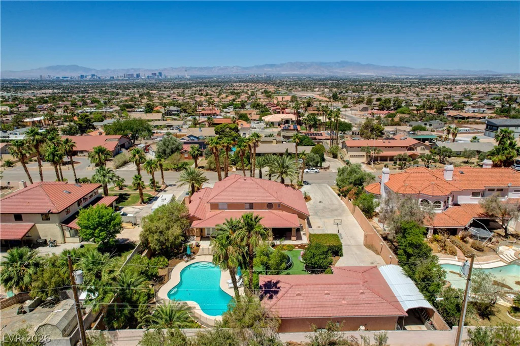 548 Radwick, Las Vegas, NV 89110