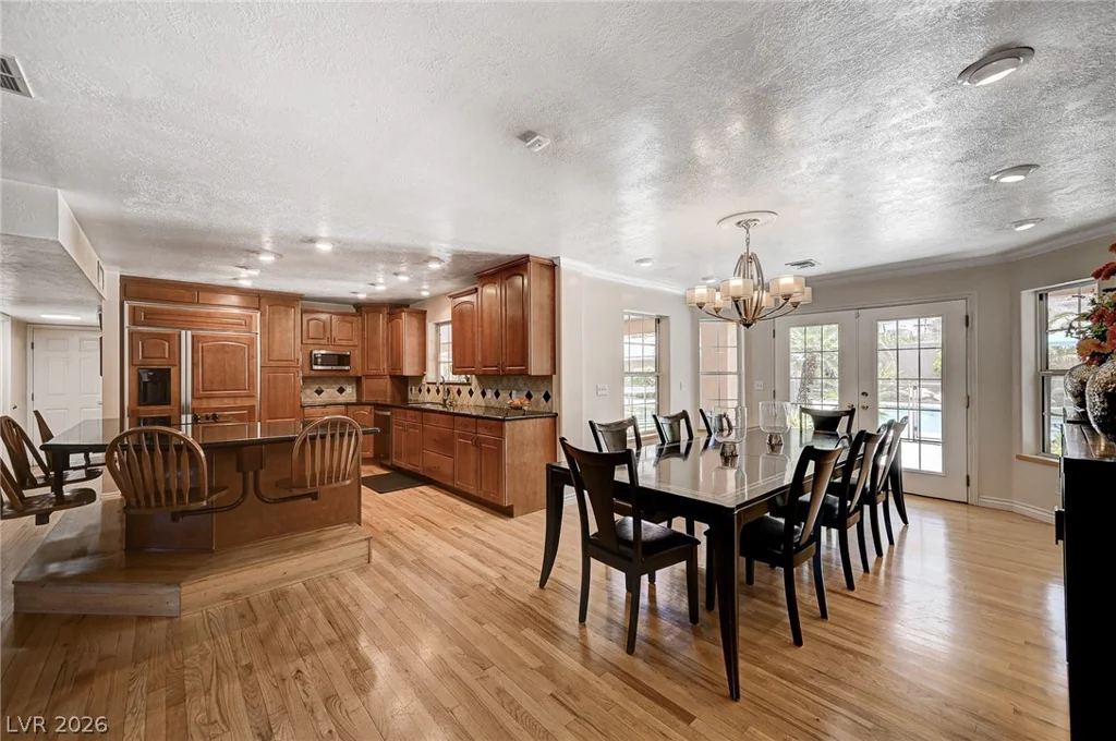 548 Radwick, Las Vegas, NV 89110