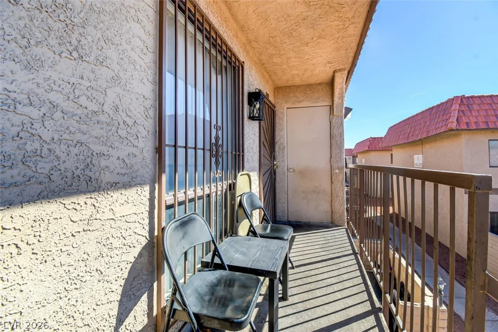 4300 Lamont, Las Vegas, NV 89115