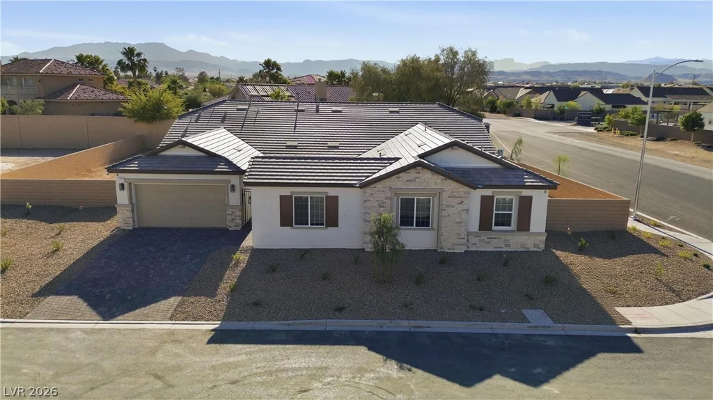 7615 Pebble, Las Vegas, NV 89113