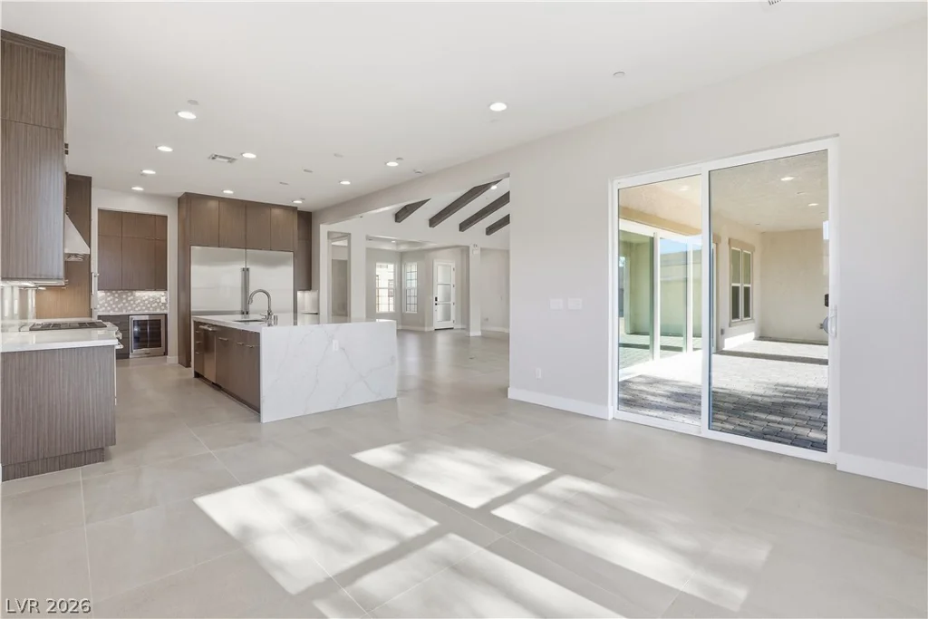 7615 Pebble, Las Vegas, NV 89113