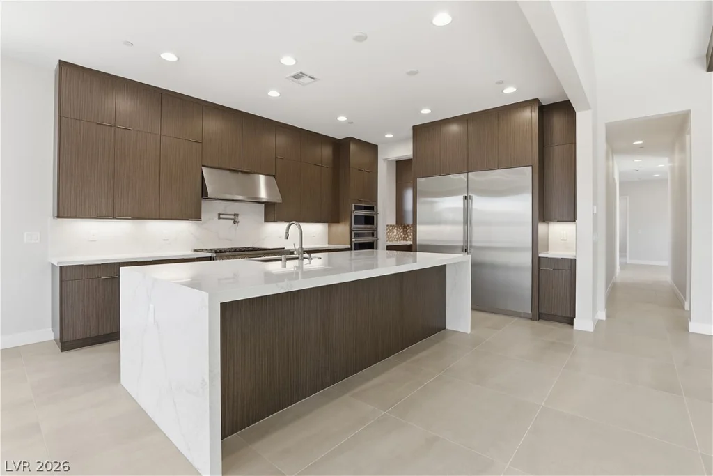7615 Pebble, Las Vegas, NV 89113