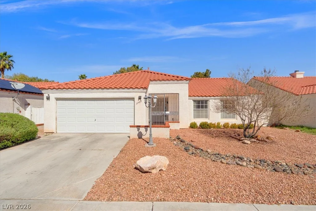 3922 Cutting Horse, North Las Vegas, NV 89032
