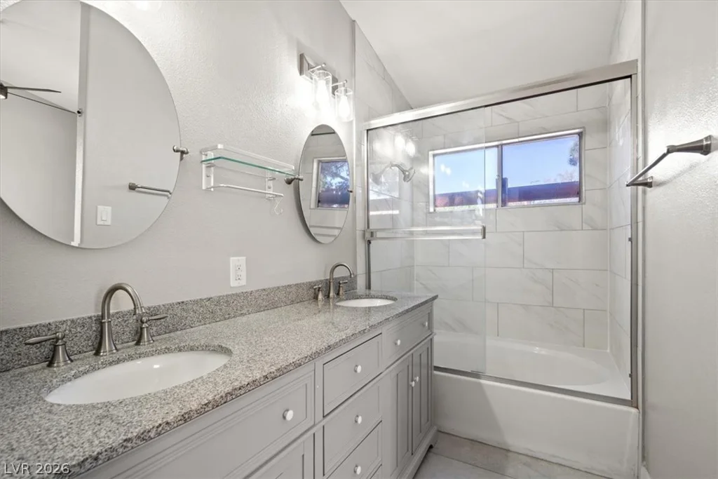 3922 Cutting Horse, North Las Vegas, NV 89032