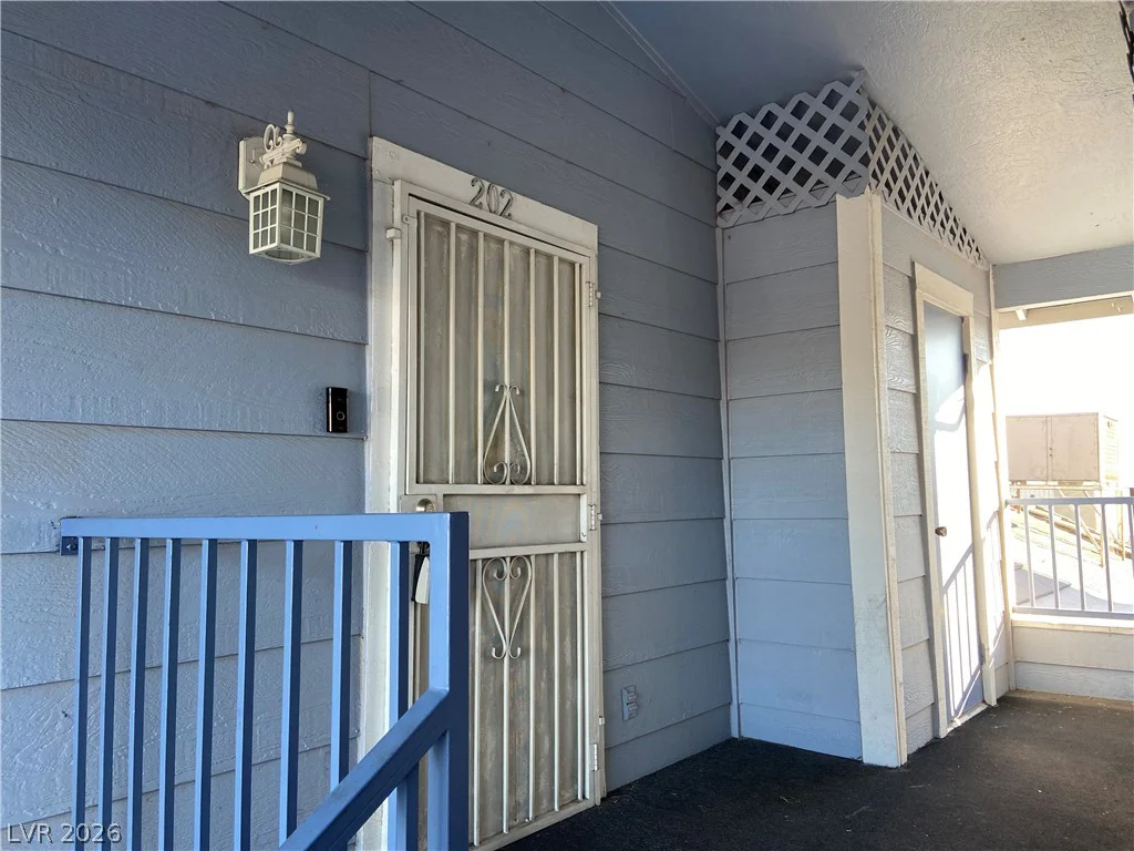 5801 Medallion, Las Vegas, NV 89122