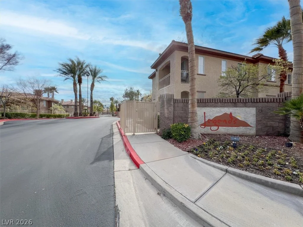 3915 Legend Hills, Las Vegas, NV 89129