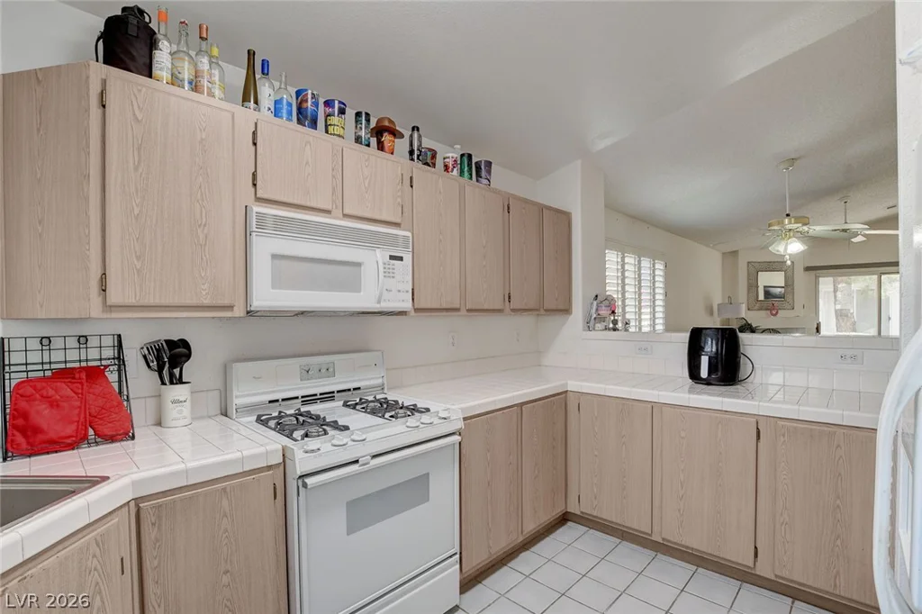 7811 Oakpoint, Las Vegas, NV 89145
