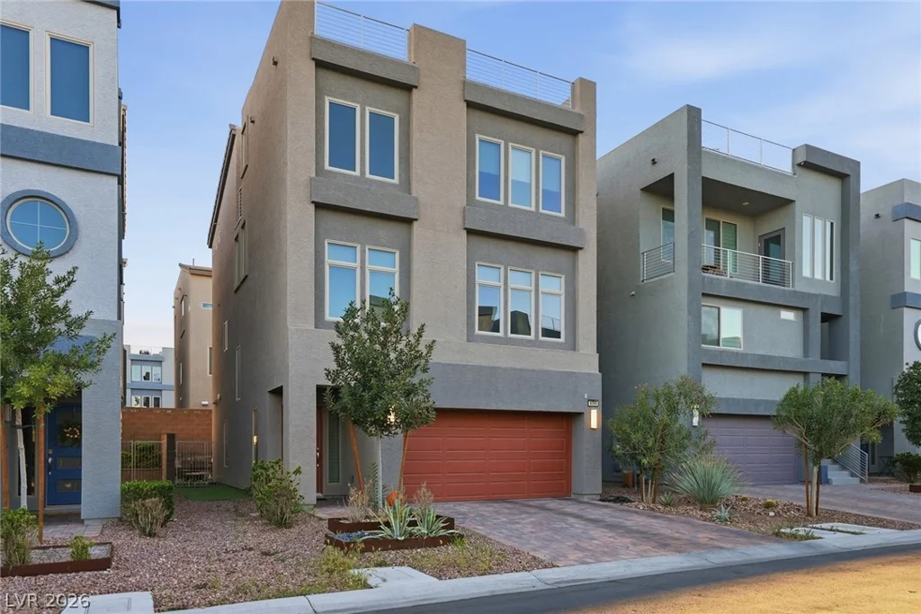 8069 Misty Canyon, Las Vegas, NV 89113