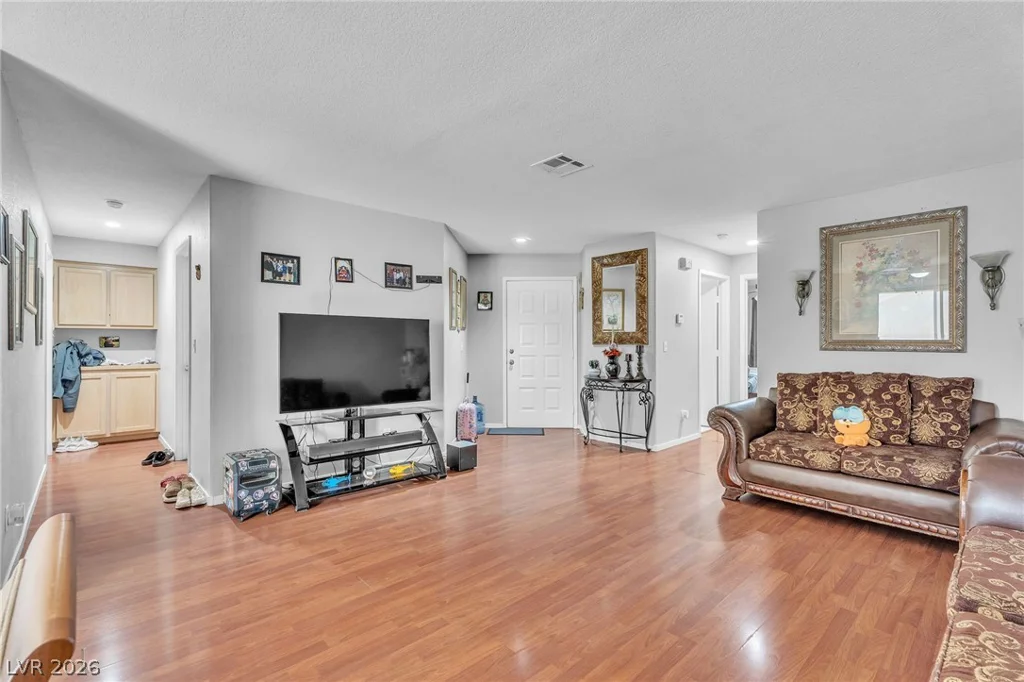 1401 Linnbaker, Las Vegas, NV 89110