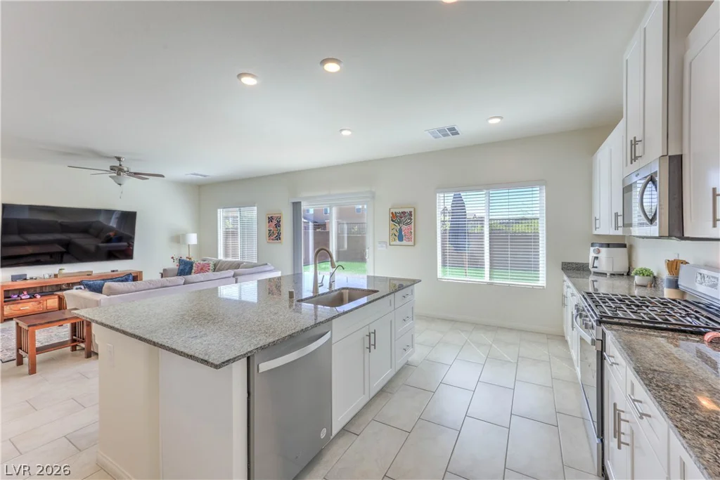 1881 Vass Springs, North Las Vegas, NV 89084