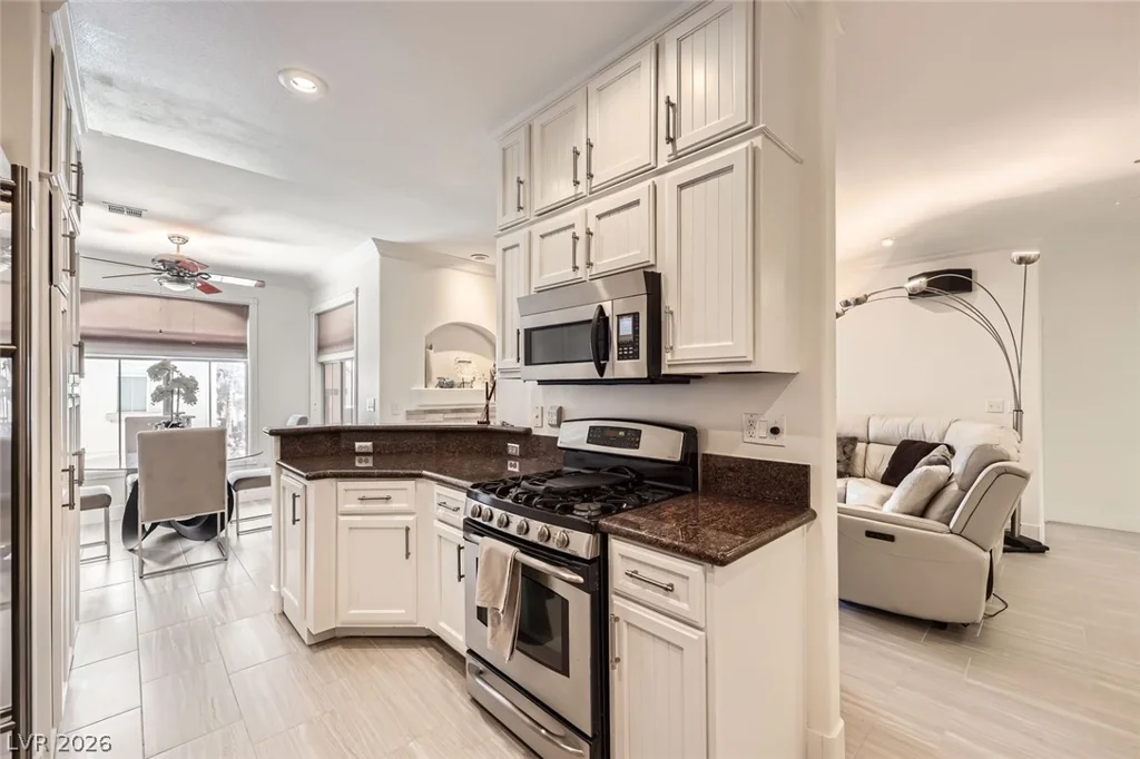 2050 Warm Springs, Henderson, NV 89014