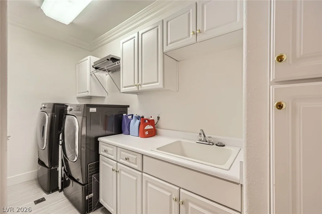 2050 Warm Springs, Henderson, NV 89014