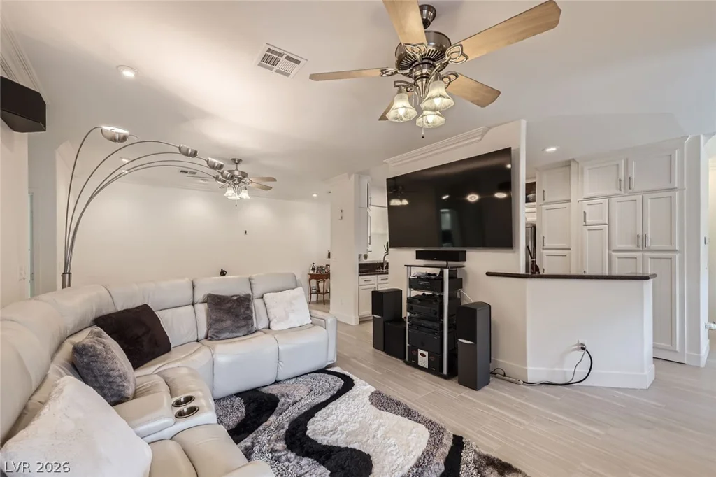 2050 Warm Springs, Henderson, NV 89014