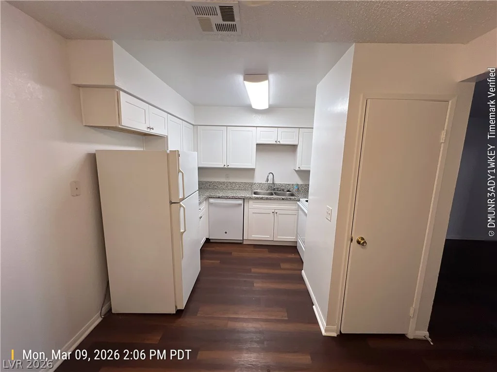 3151 Soaring Gulls, Las Vegas, NV 89128
