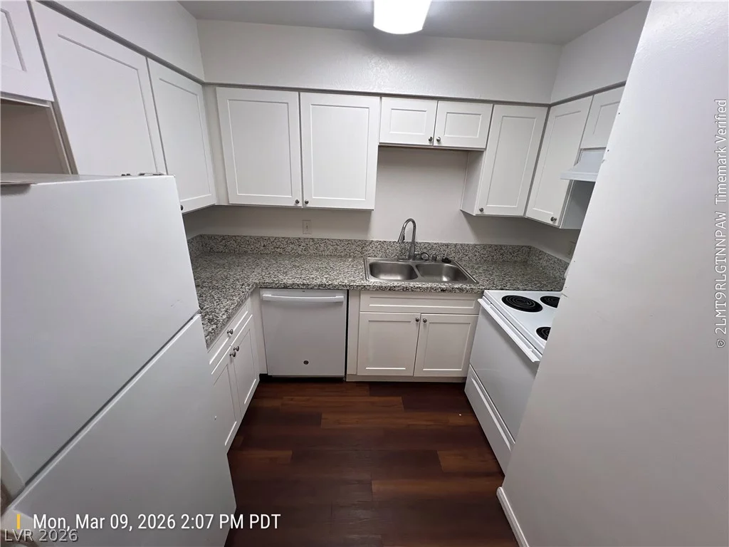 3151 Soaring Gulls, Las Vegas, NV 89128