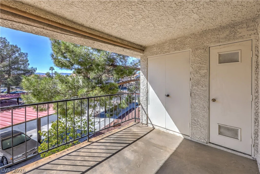 4824 Nara Vista, Las Vegas, NV 89103