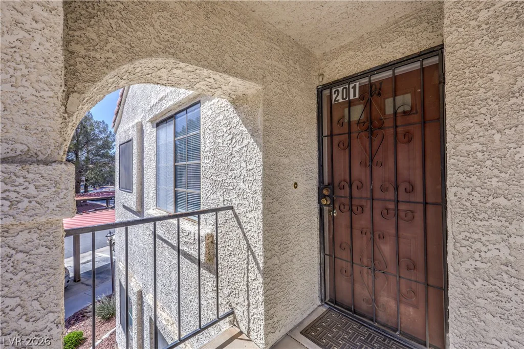 4824 Nara Vista, Las Vegas, NV 89103