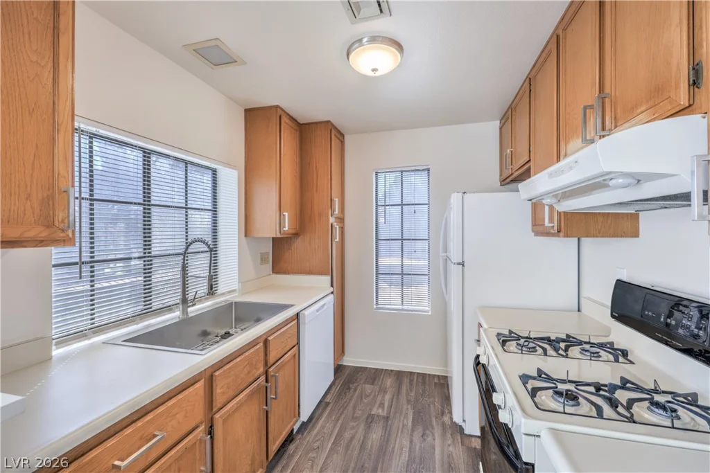 4824 Nara Vista, Las Vegas, NV 89103