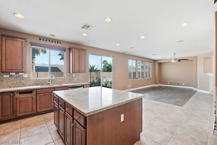 6828 Arden Glade, North Las Vegas, NV 89084
