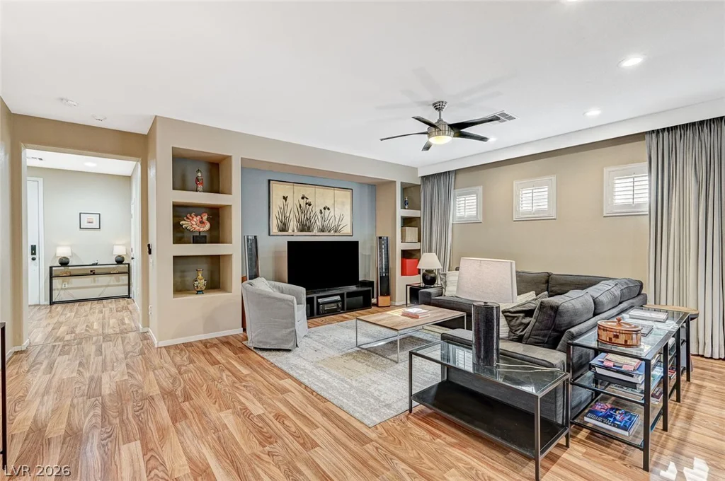 10932 Snow Cloud, Las Vegas, NV 89135