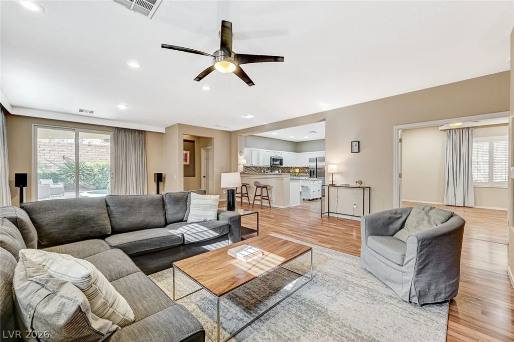 10932 Snow Cloud, Las Vegas, NV 89135