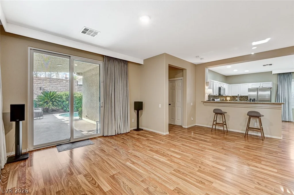 10932 Snow Cloud, Las Vegas, NV 89135
