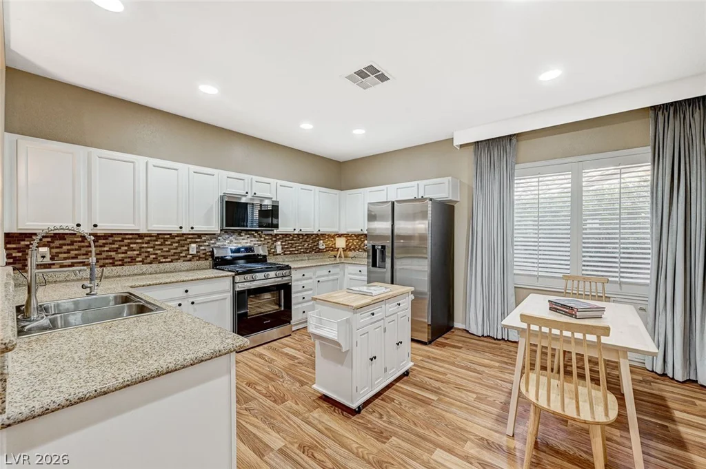 10932 Snow Cloud, Las Vegas, NV 89135