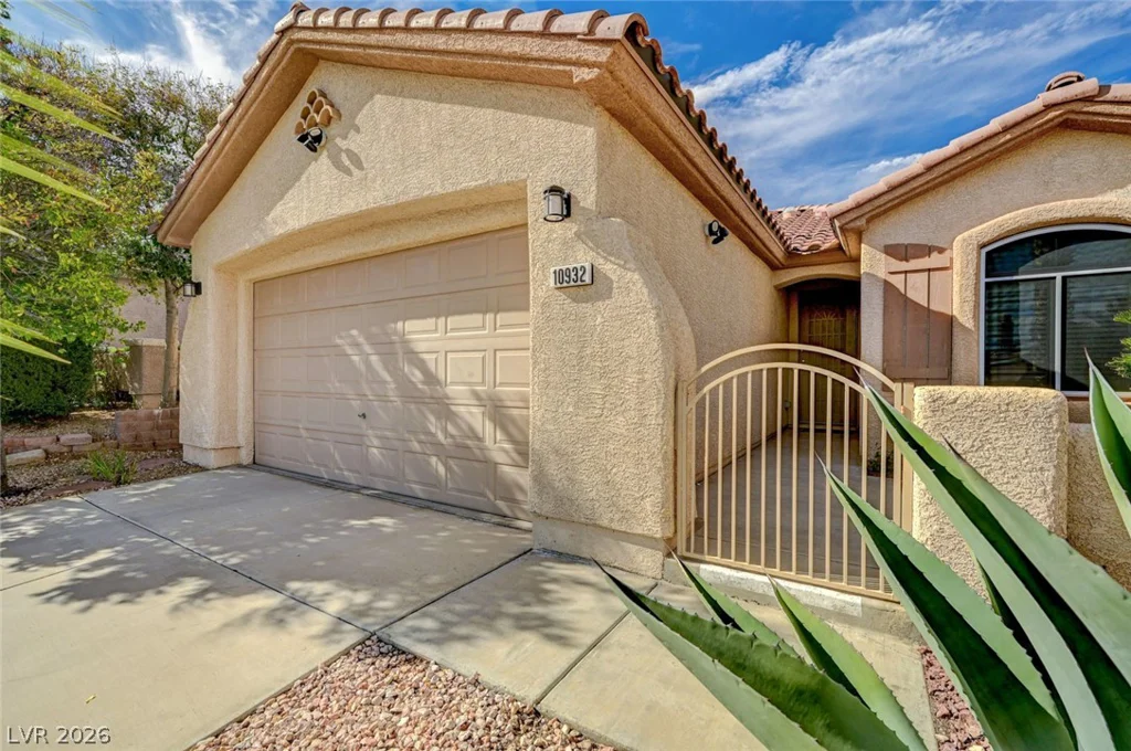 10932 Snow Cloud, Las Vegas, NV 89135