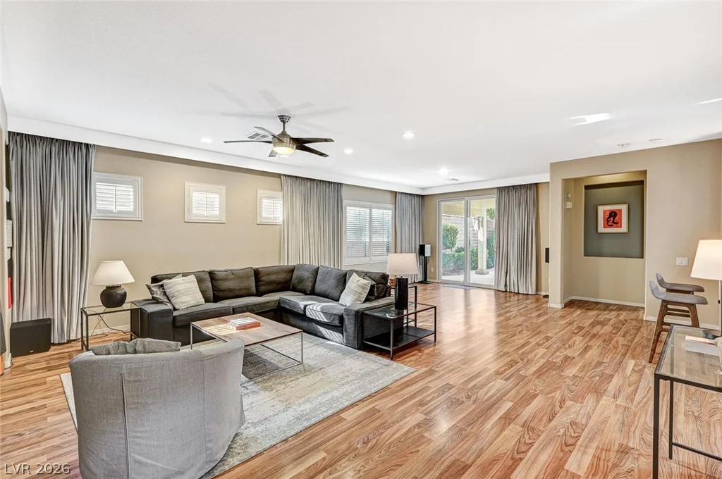 10932 Snow Cloud, Las Vegas, NV 89135