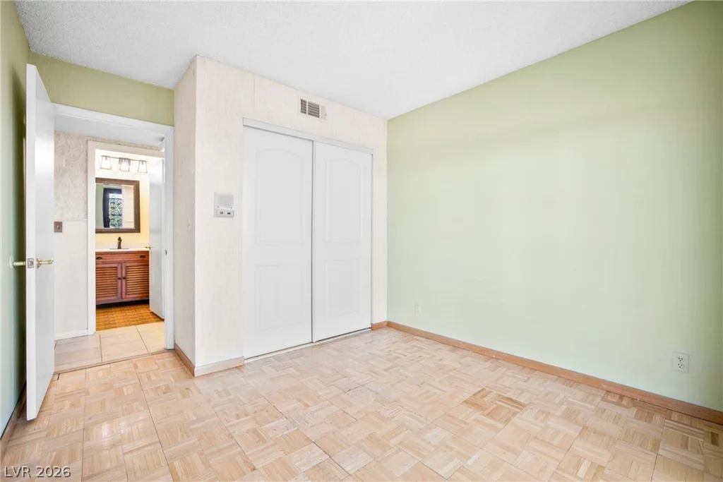 6744 Mountridge, Las Vegas, NV 89110