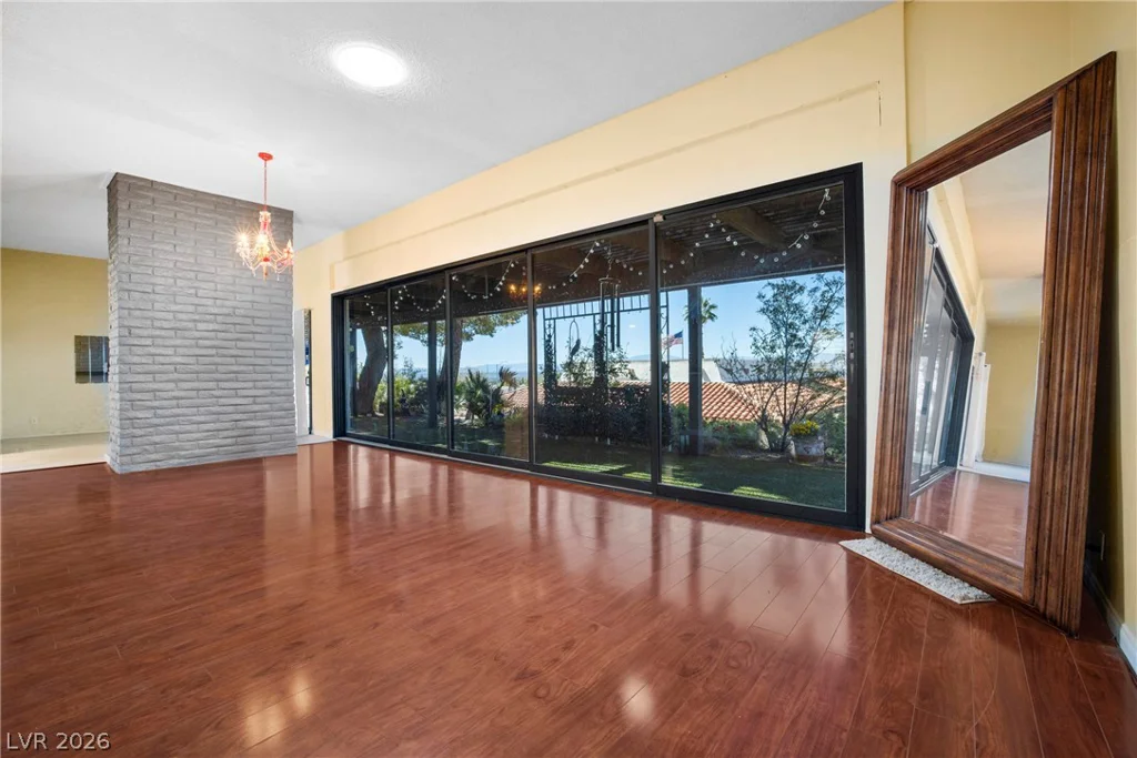 6744 Mountridge, Las Vegas, NV 89110