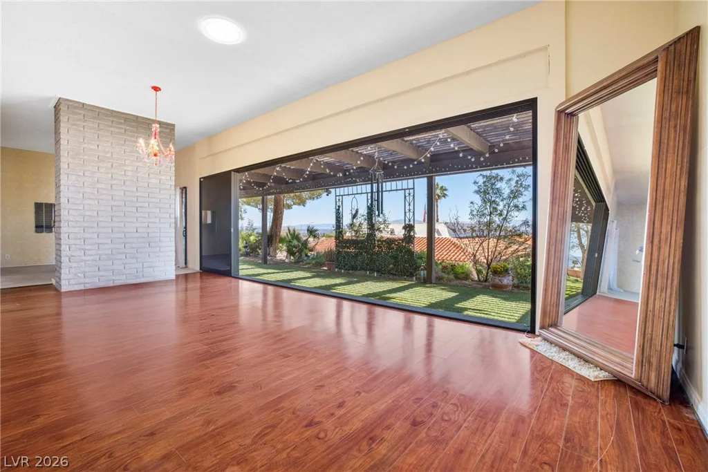 6744 Mountridge, Las Vegas, NV 89110