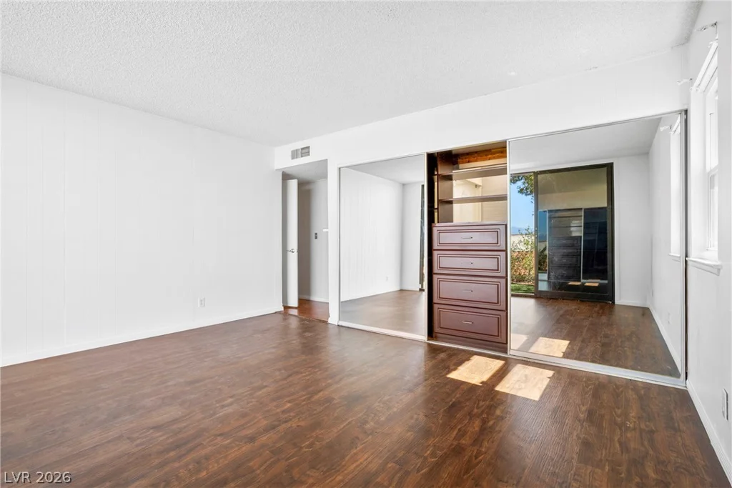 6744 Mountridge, Las Vegas, NV 89110