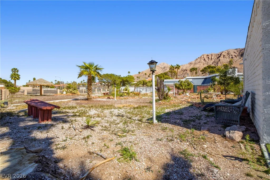 6744 Mountridge, Las Vegas, NV 89110