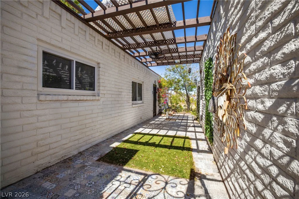 6744 Mountridge, Las Vegas, NV 89110