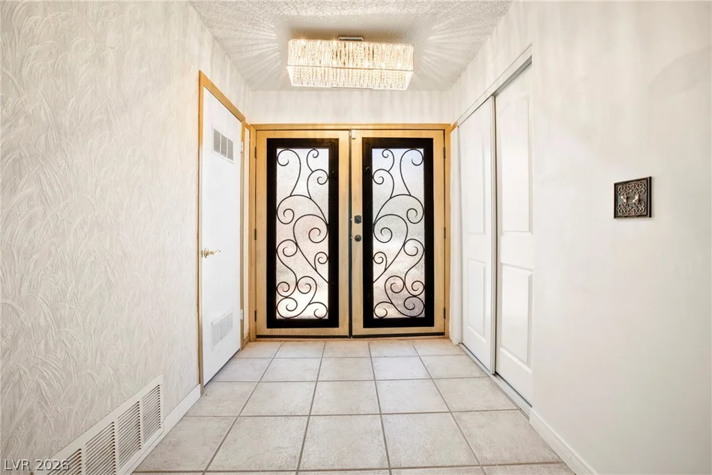 6744 Mountridge, Las Vegas, NV 89110