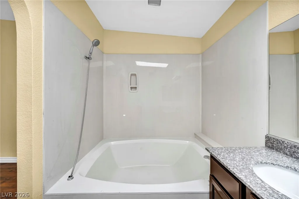 711 Bass, Henderson, NV 89014
